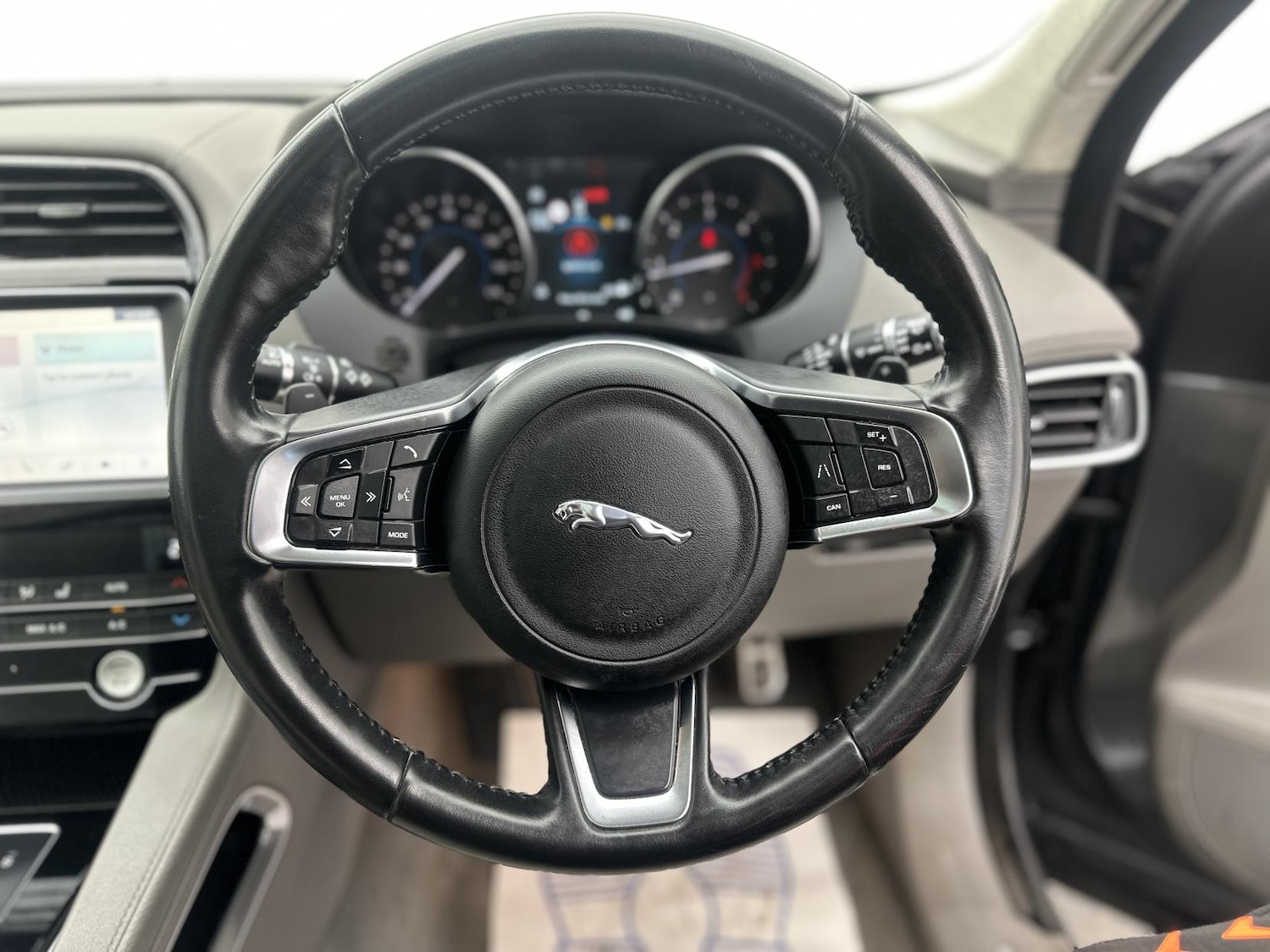 Used Jaguar F-Pace 2019 for sale - 77080965: Photo 40