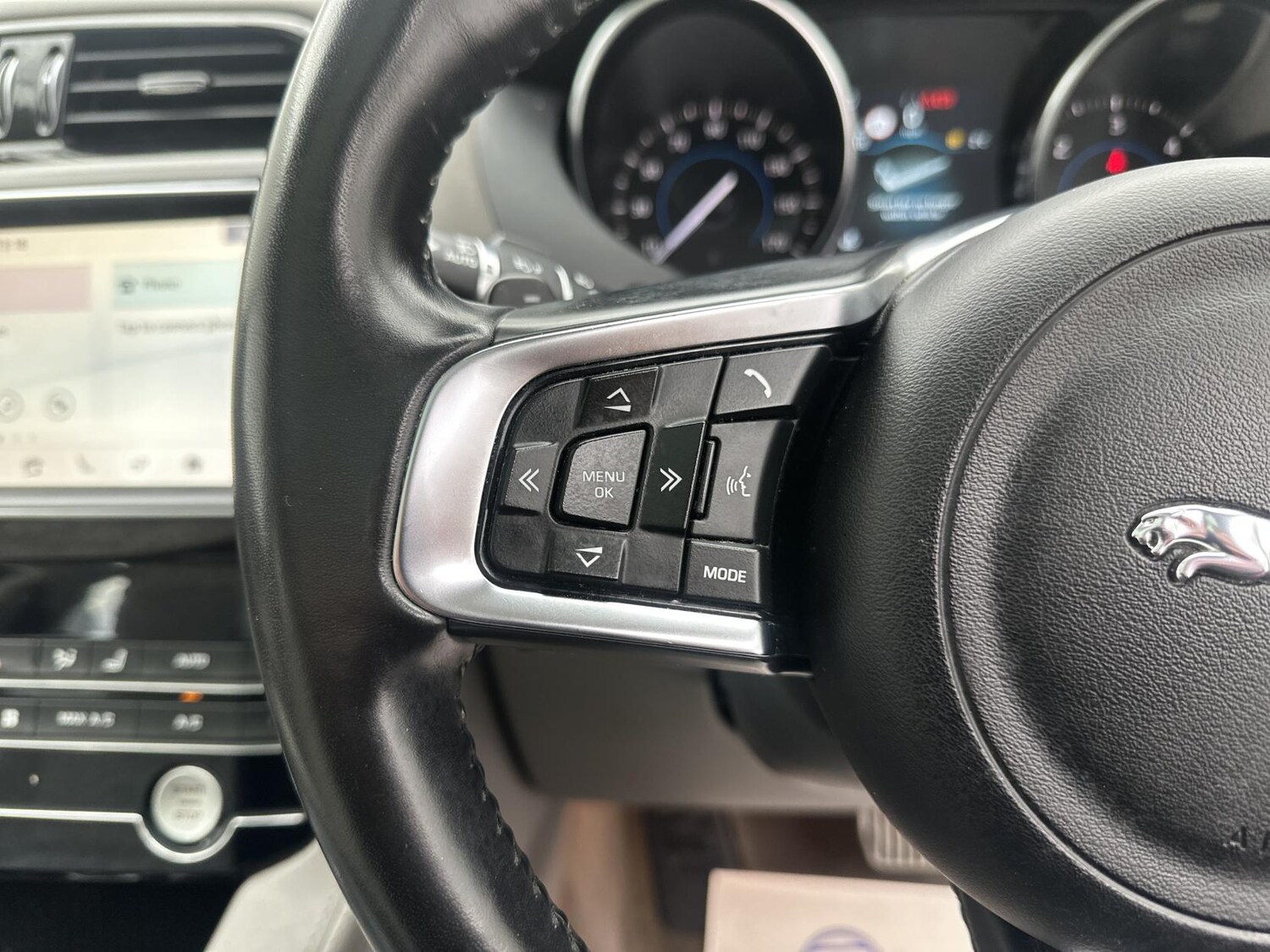 Used Jaguar F-Pace 2019 for sale - 77080965: Photo 41