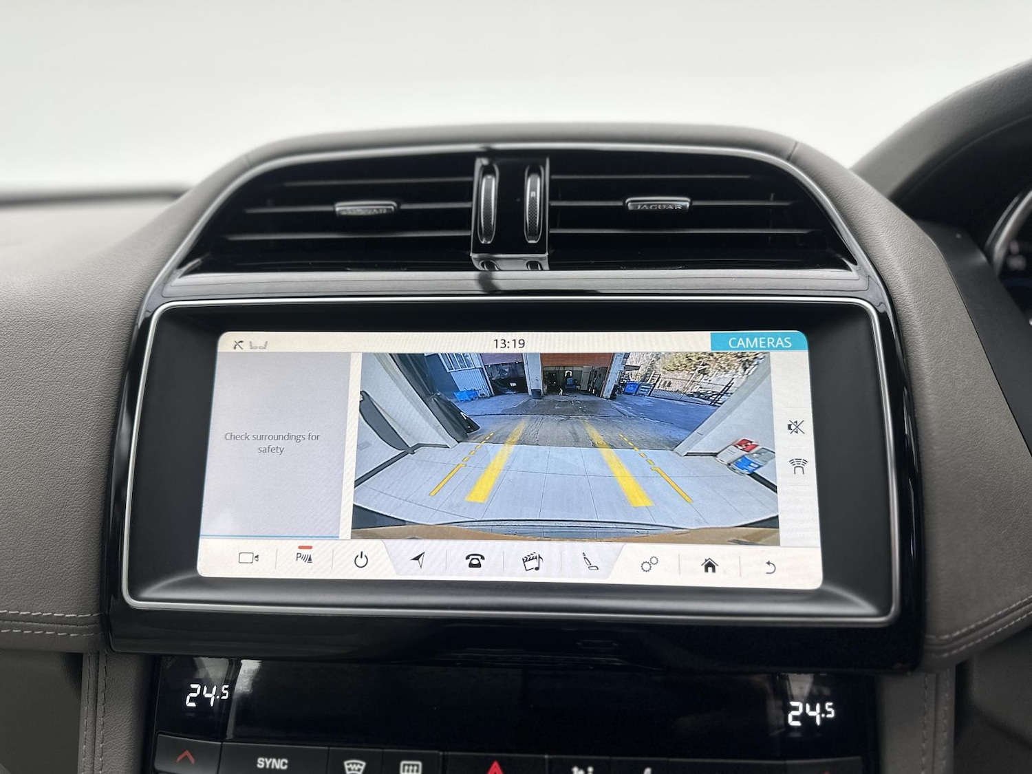 Used Jaguar F-Pace 2019 for sale - 77080965: Photo 52