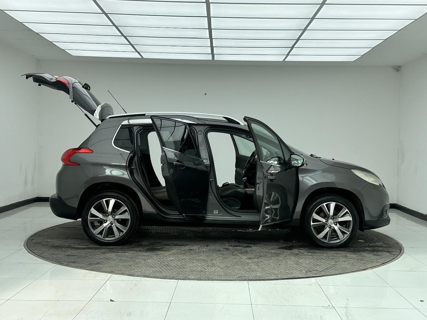 Used Peugeot 2008 2014 for sale - 78152947: Photo 10