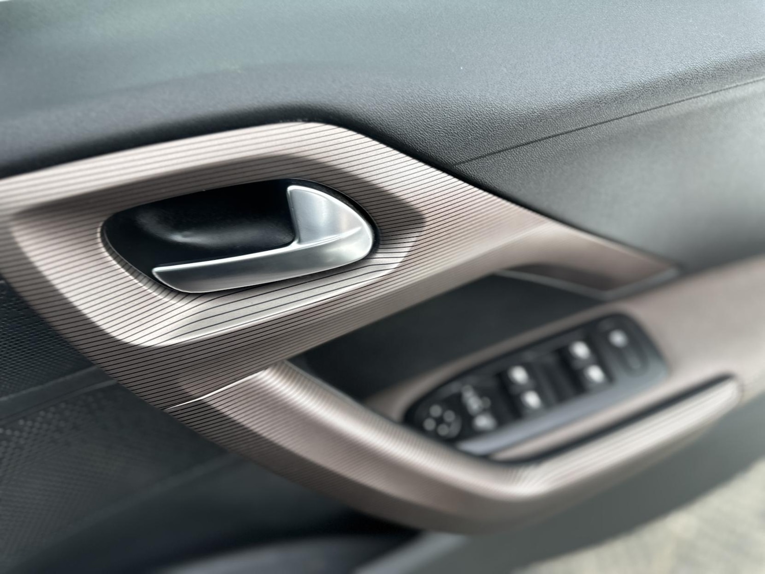 Used Peugeot 2008 2014 for sale - 78152947: Photo 18