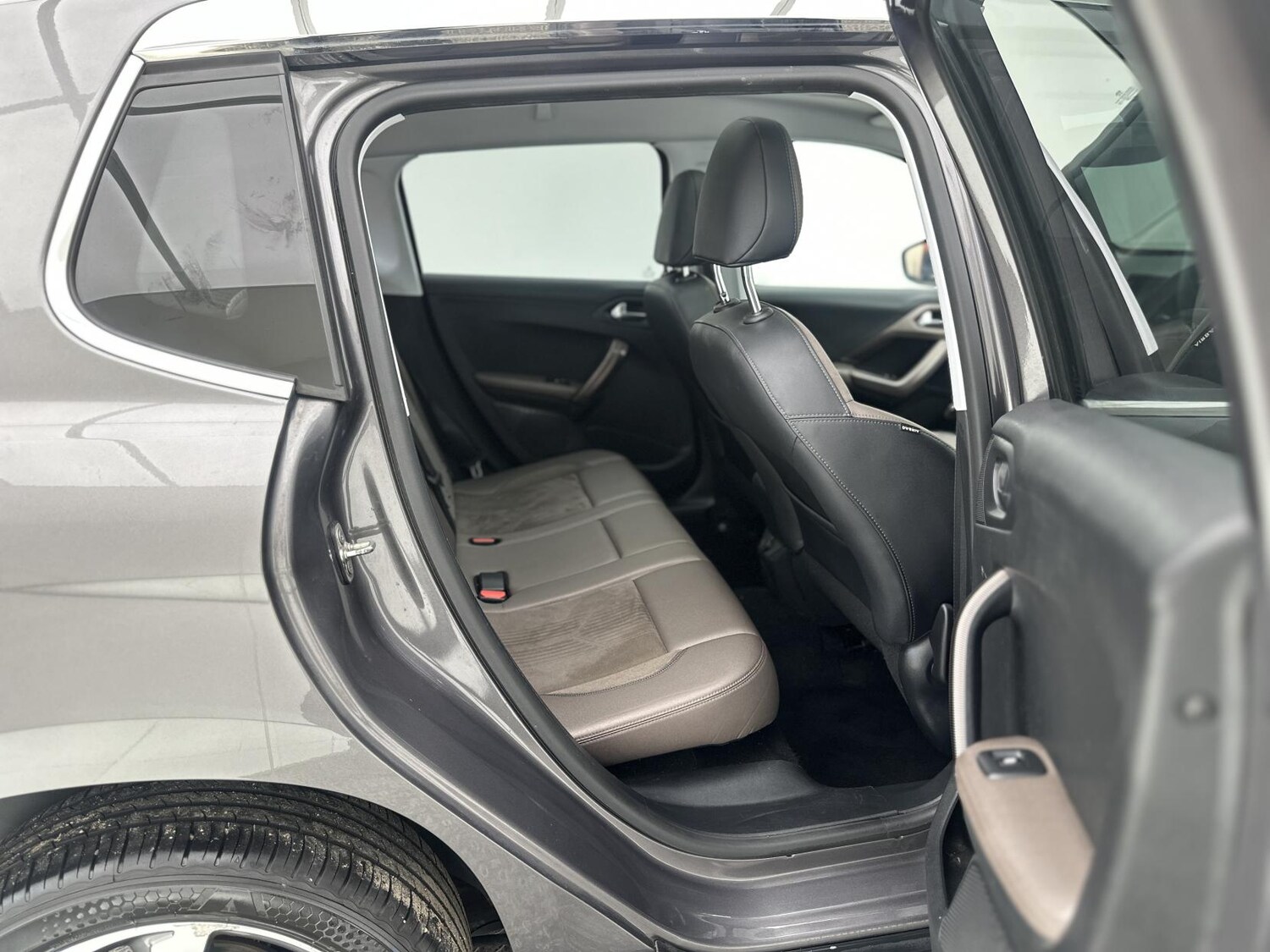 Used Peugeot 2008 2014 for sale - 78152947: Photo 30