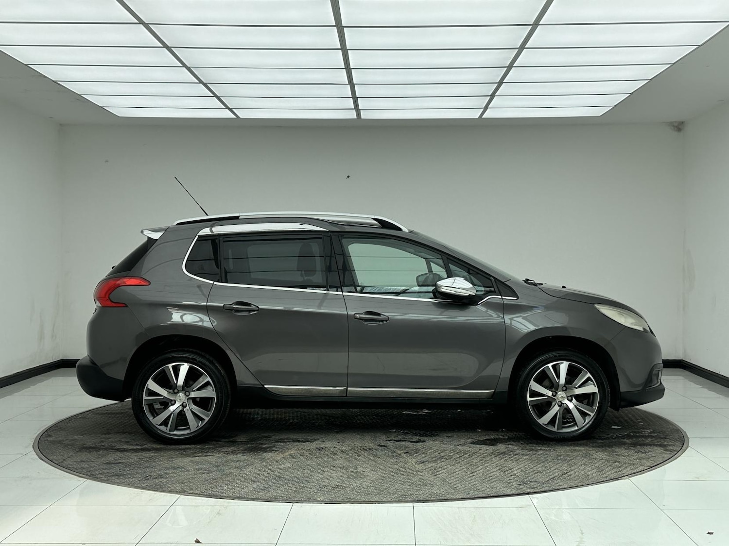 Used Peugeot 2008 2014 for sale - 78152947: Photo 8