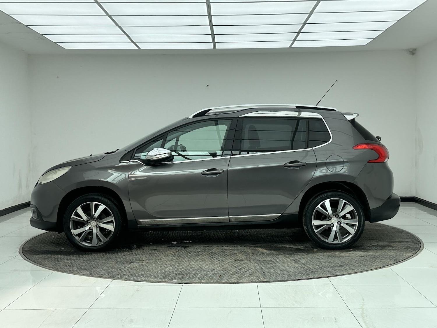 Used Peugeot 2008 2014 for sale - 78152947: Photo 9