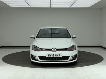 Used Volkswagen Golf 2016 for sale - 79274980: Photo
