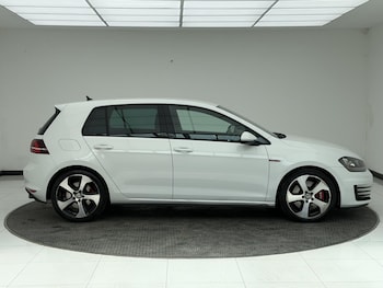 Used Volkswagen Golf 2016 for sale - 79274980: Photo