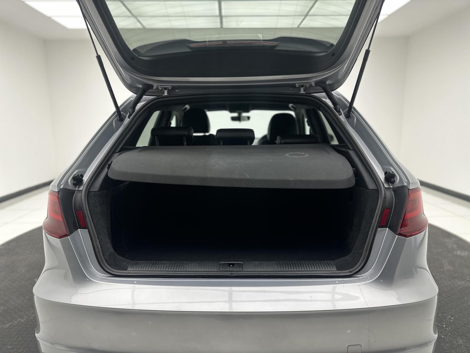 Used Audi A3 2015 for sale - 76526553: Photo 15