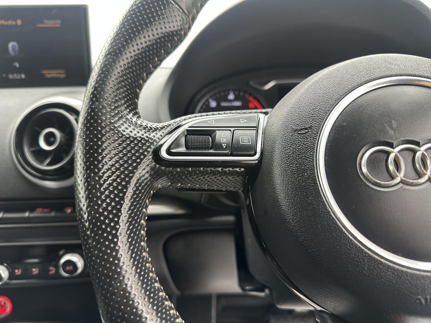 Used Audi A3 2015 for sale - 76526553: Photo 16