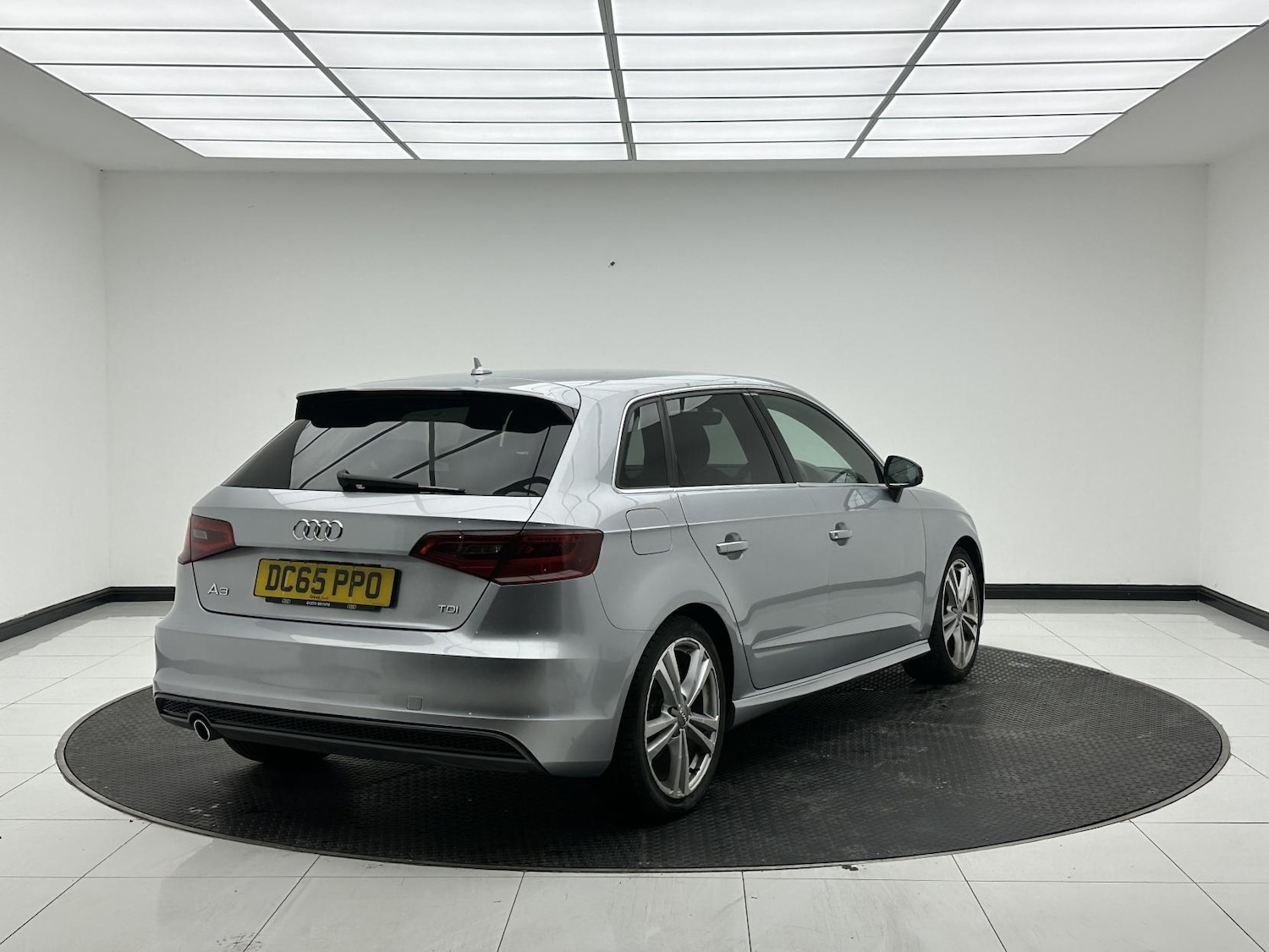 Used Audi A3 2015 for sale - 76526553: Photo 6