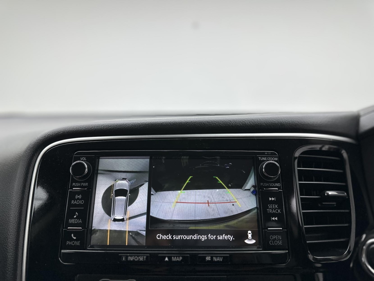 Used Mitsubishi Outlander 2016 for sale - 76752025: Photo 14