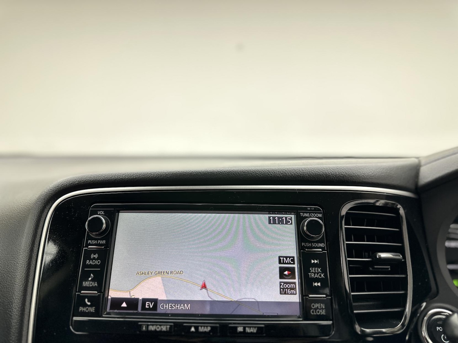 Used Mitsubishi Outlander 2016 for sale - 76752025: Photo 15