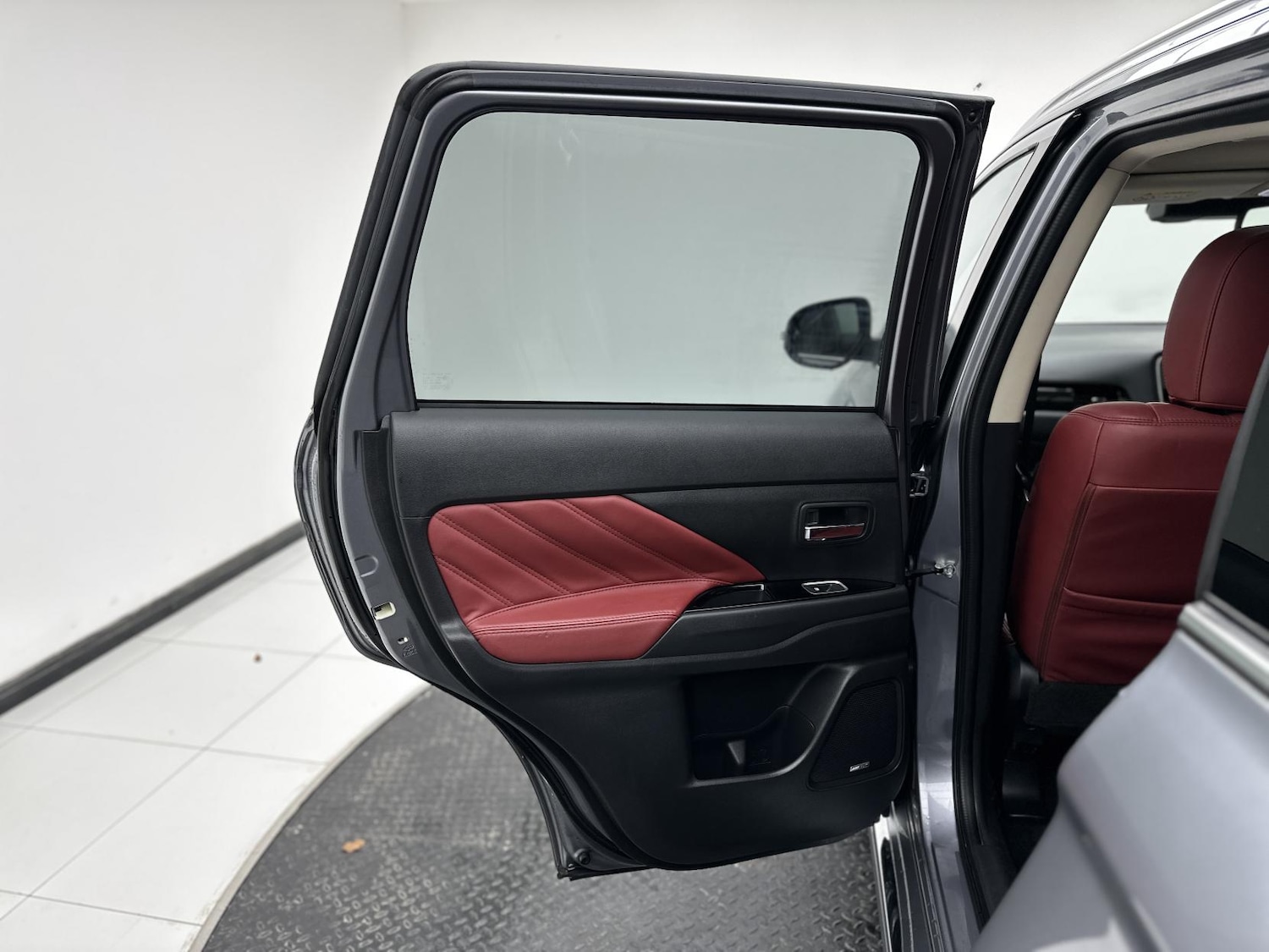 Used Mitsubishi Outlander 2016 for sale - 76752025: Photo 34