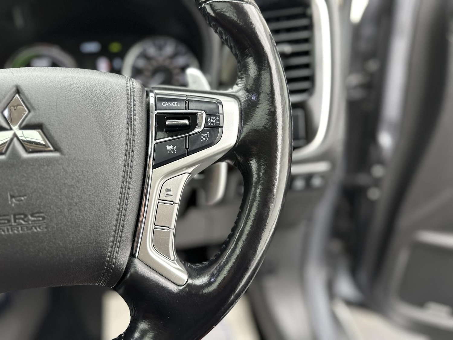 Used Mitsubishi Outlander 2016 for sale - 76752025: Photo 48