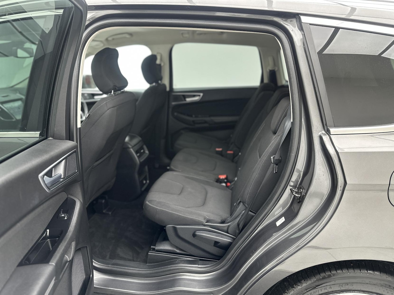 Used Ford S-Max 2017 for sale - 76714083: Photo 32