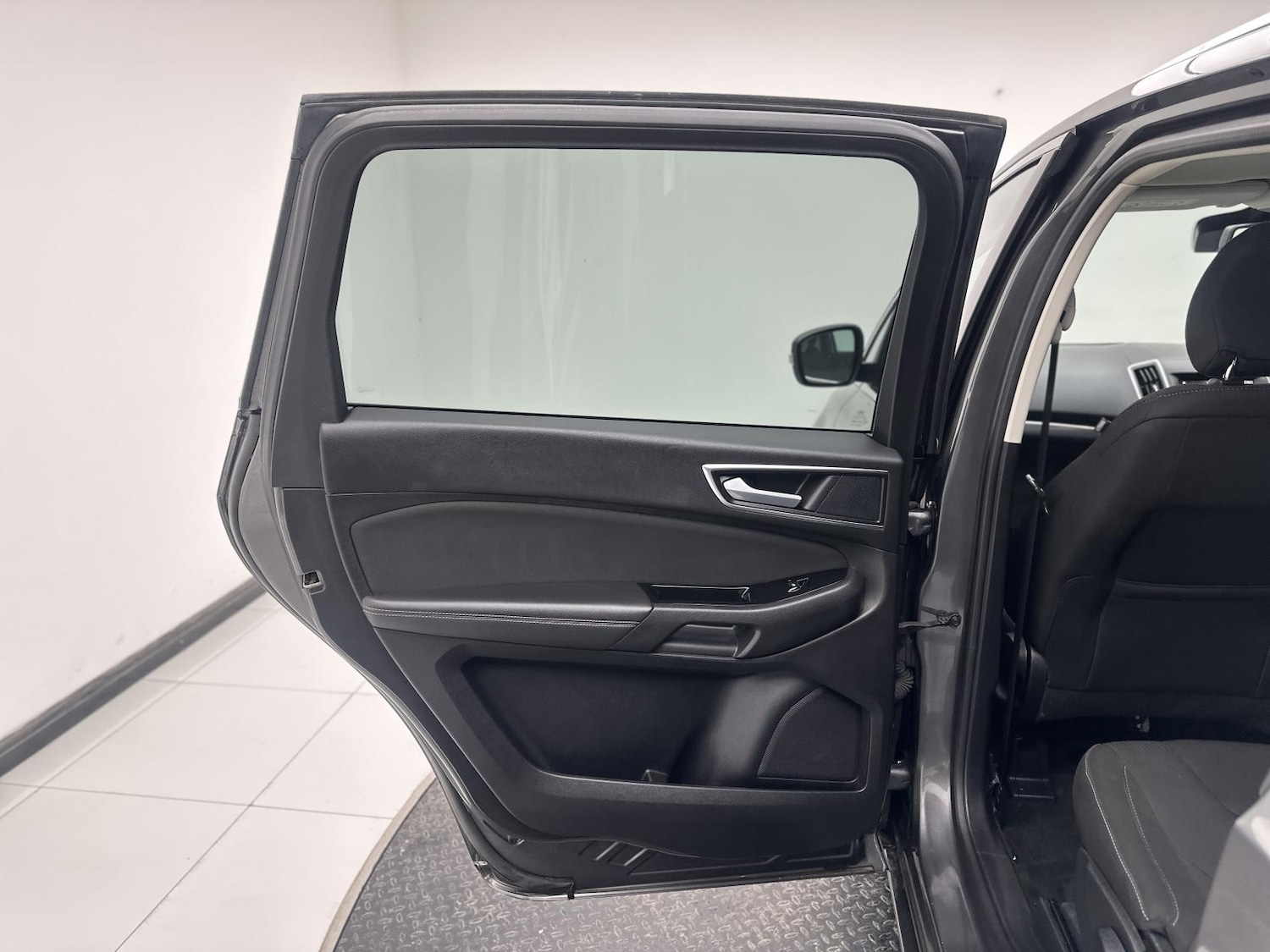 Used Ford S-Max 2017 for sale - 76714083: Photo 33