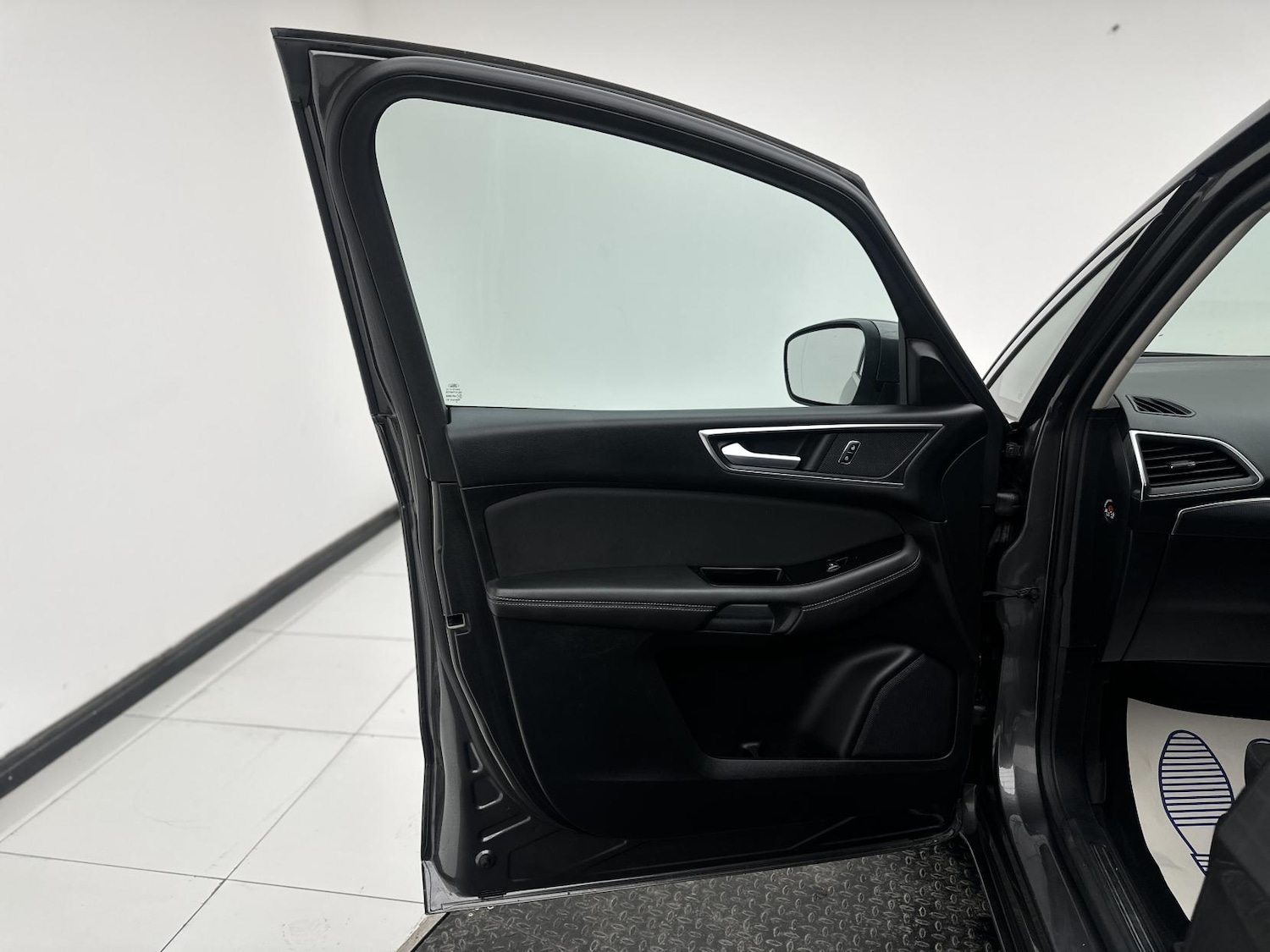 Used Ford S-Max 2017 for sale - 76714083: Photo 37