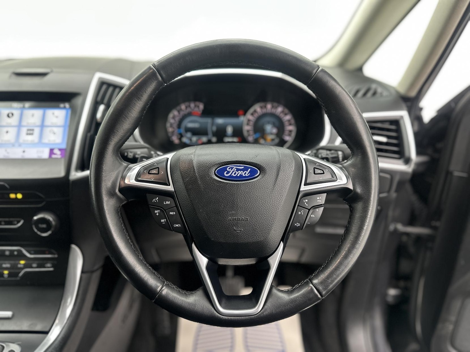 Used Ford S-Max 2017 for sale - 76714083: Photo 41