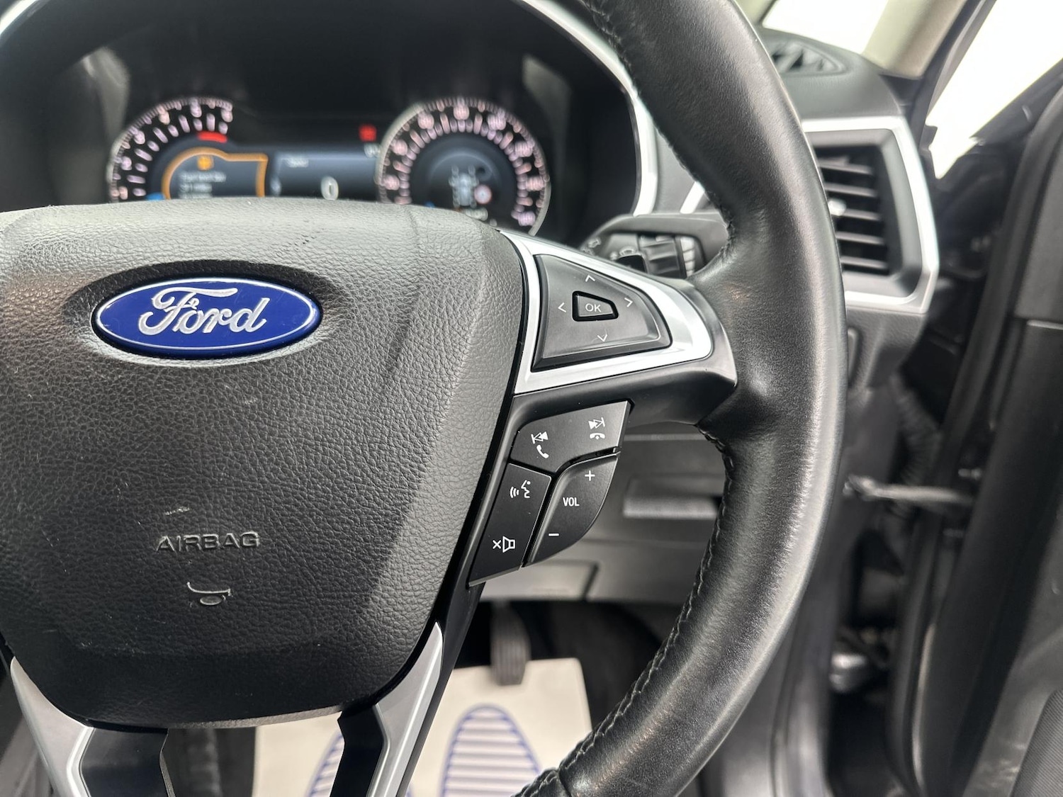 Used Ford S-Max 2017 for sale - 76714083: Photo 43