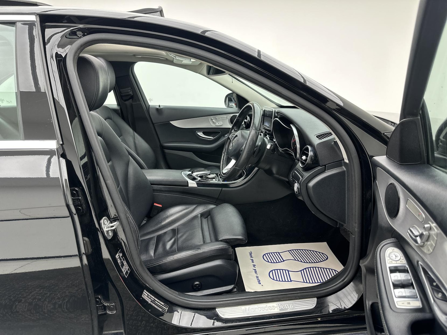 Used Mercedes-Benz C Class 2017 for sale - 77063572: Photo 17