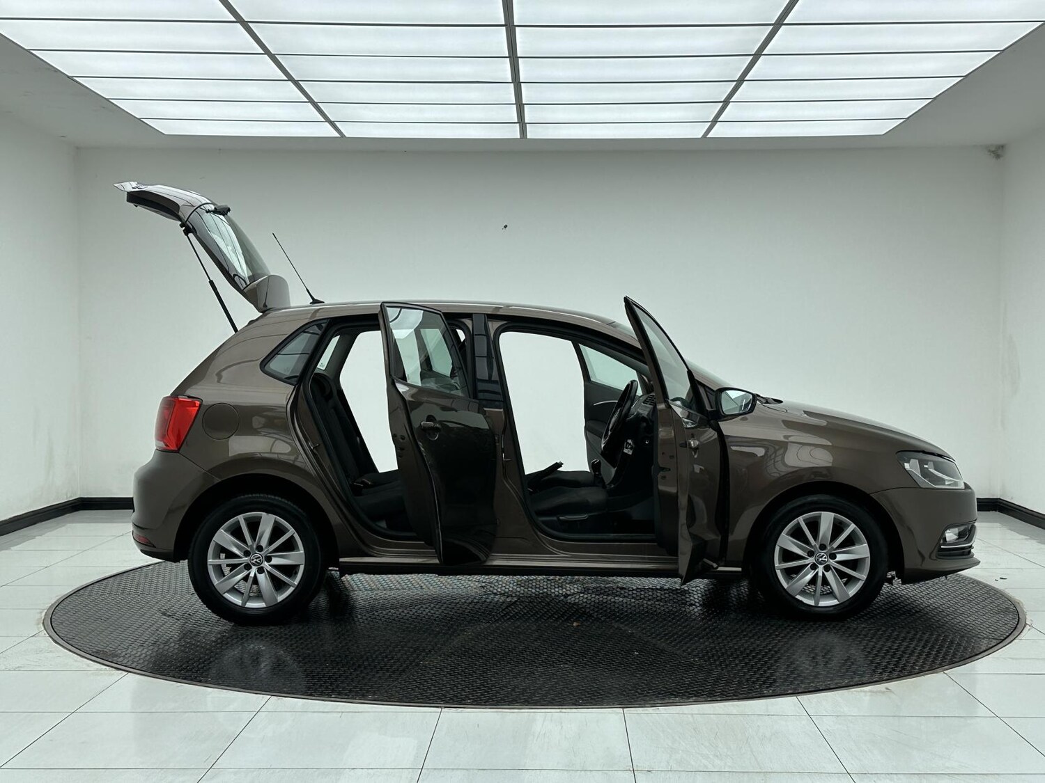 Used Volkswagen Polo 2016 for sale - 77492829: Photo 11