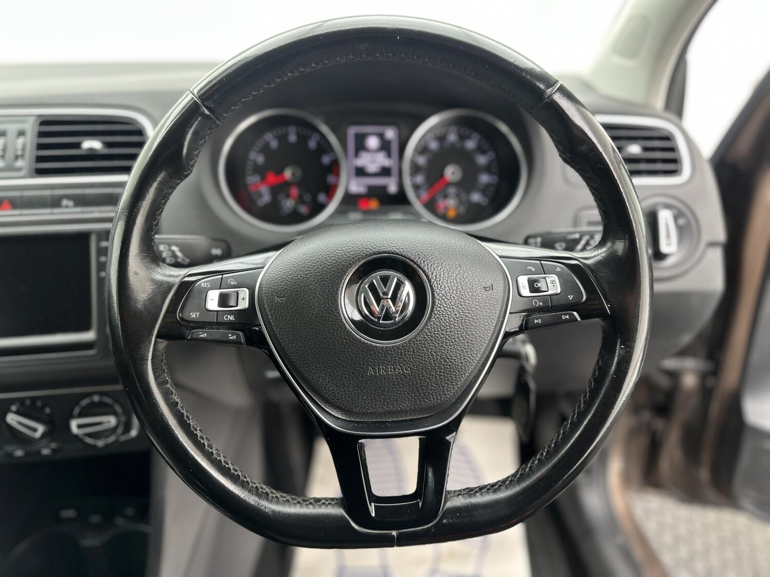 Used Volkswagen Polo 2016 for sale - 77492829: Photo 22