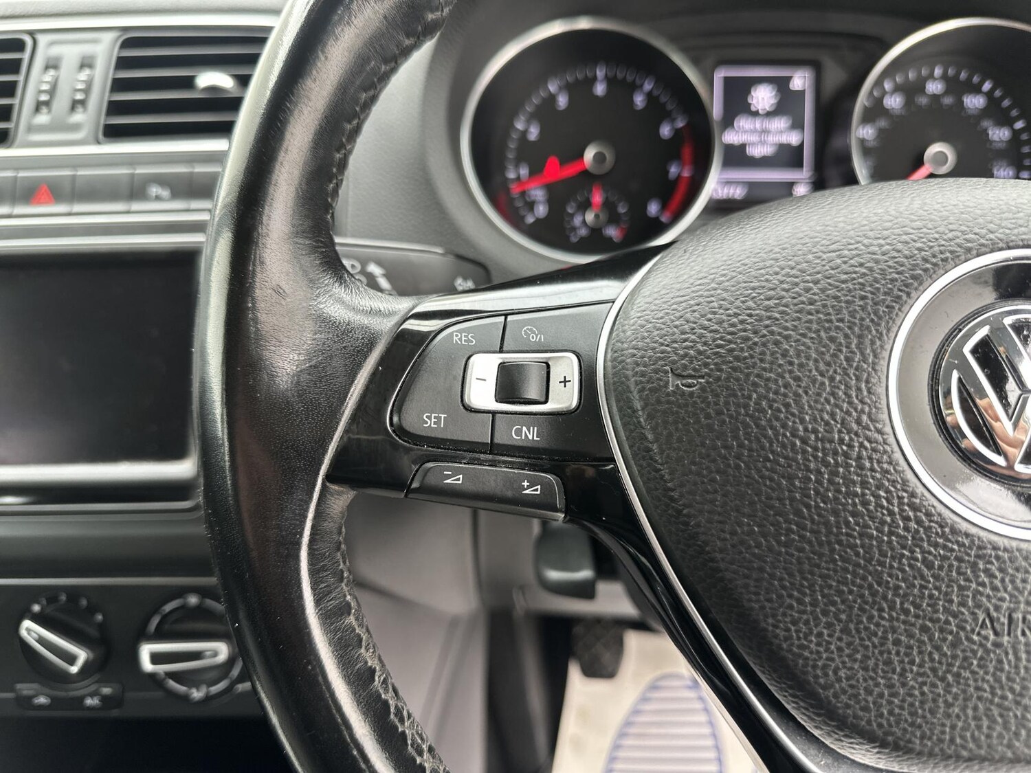 Used Volkswagen Polo 2016 for sale - 77492829: Photo 23