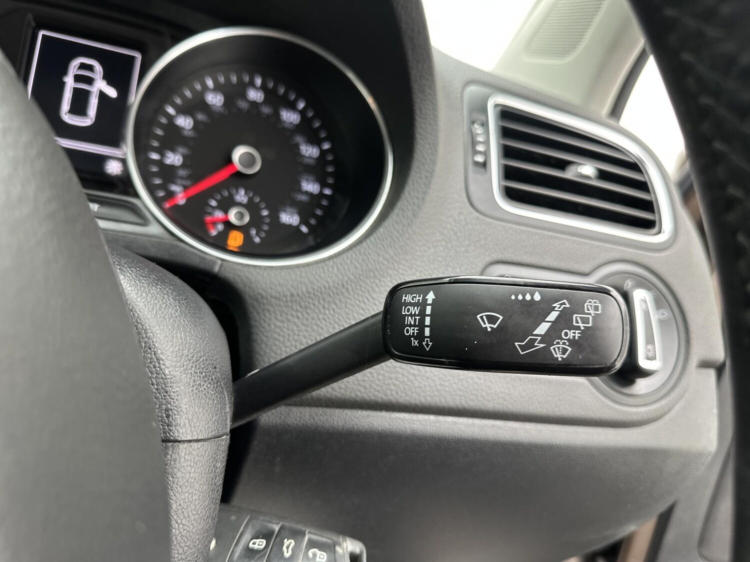 Used Volkswagen Polo 2016 for sale - 77492829: Photo 26