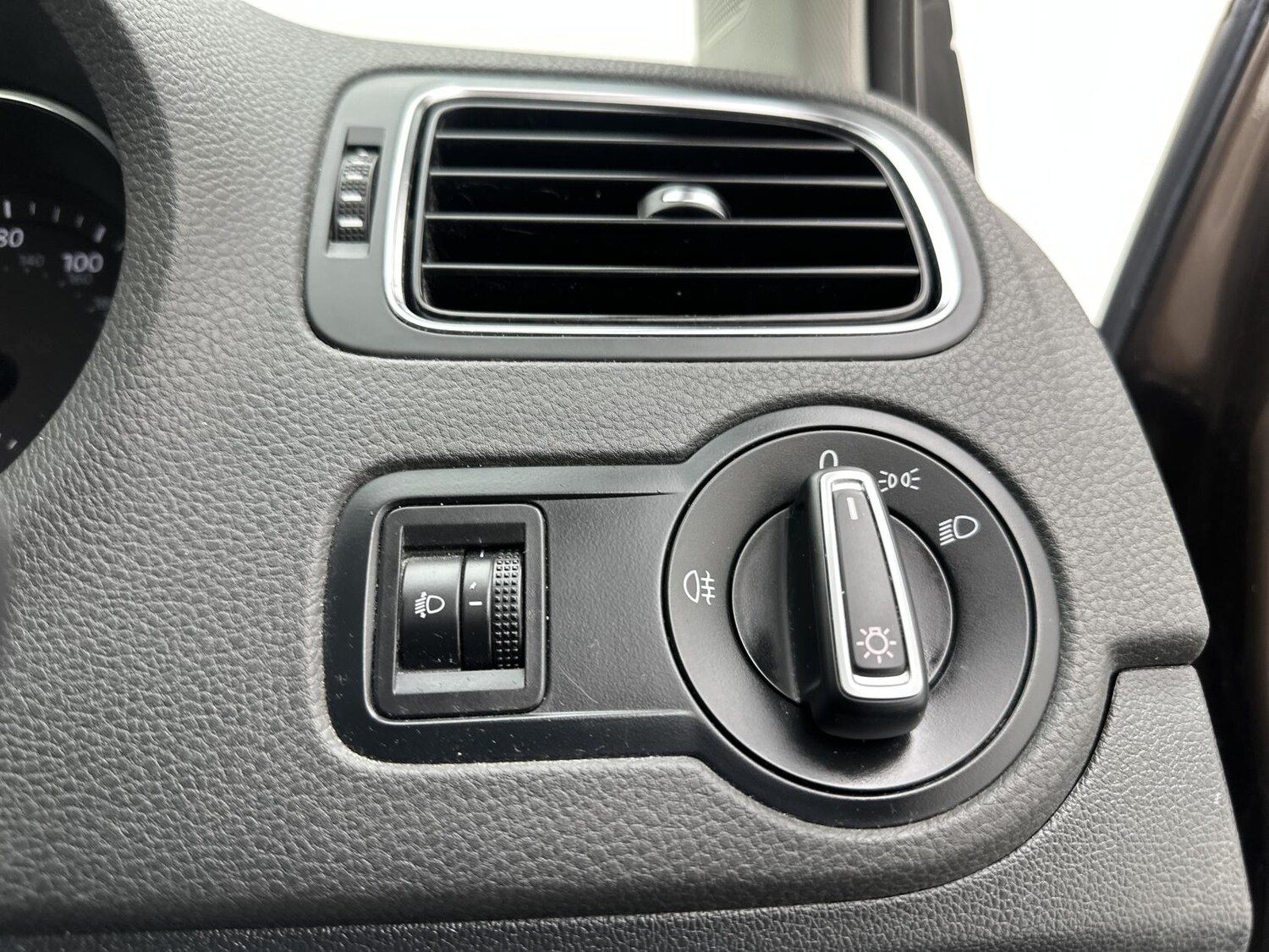 Used Volkswagen Polo 2016 for sale - 77492829: Photo 27