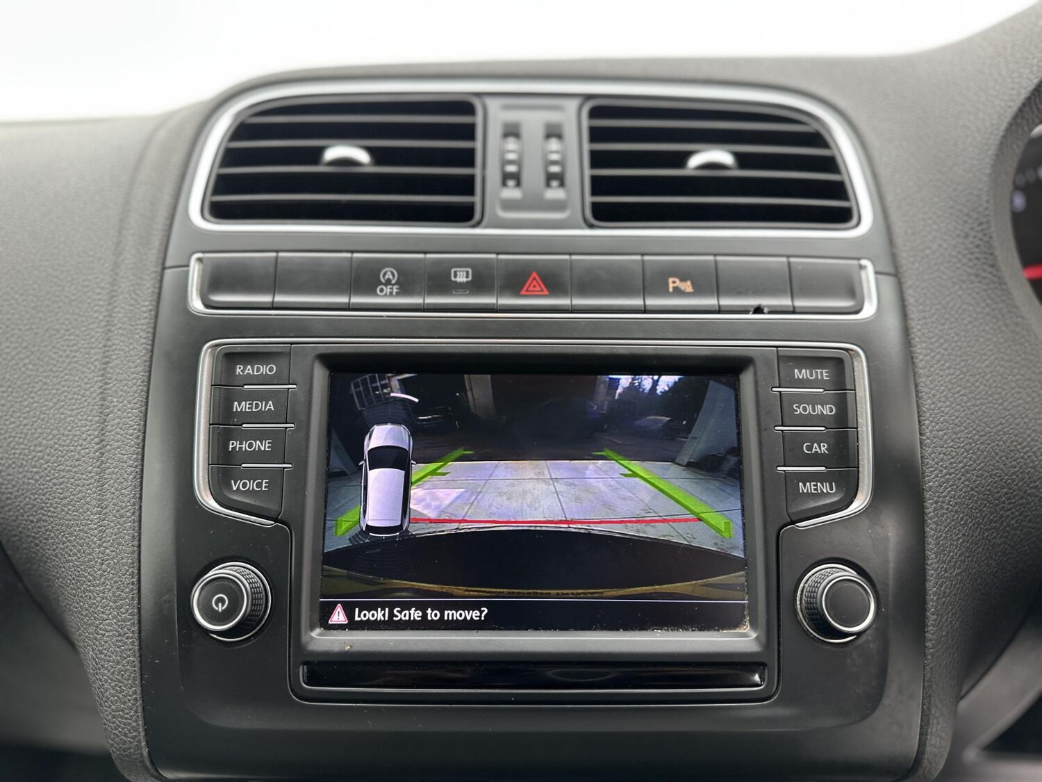 Used Volkswagen Polo 2016 for sale - 77492829: Photo 41