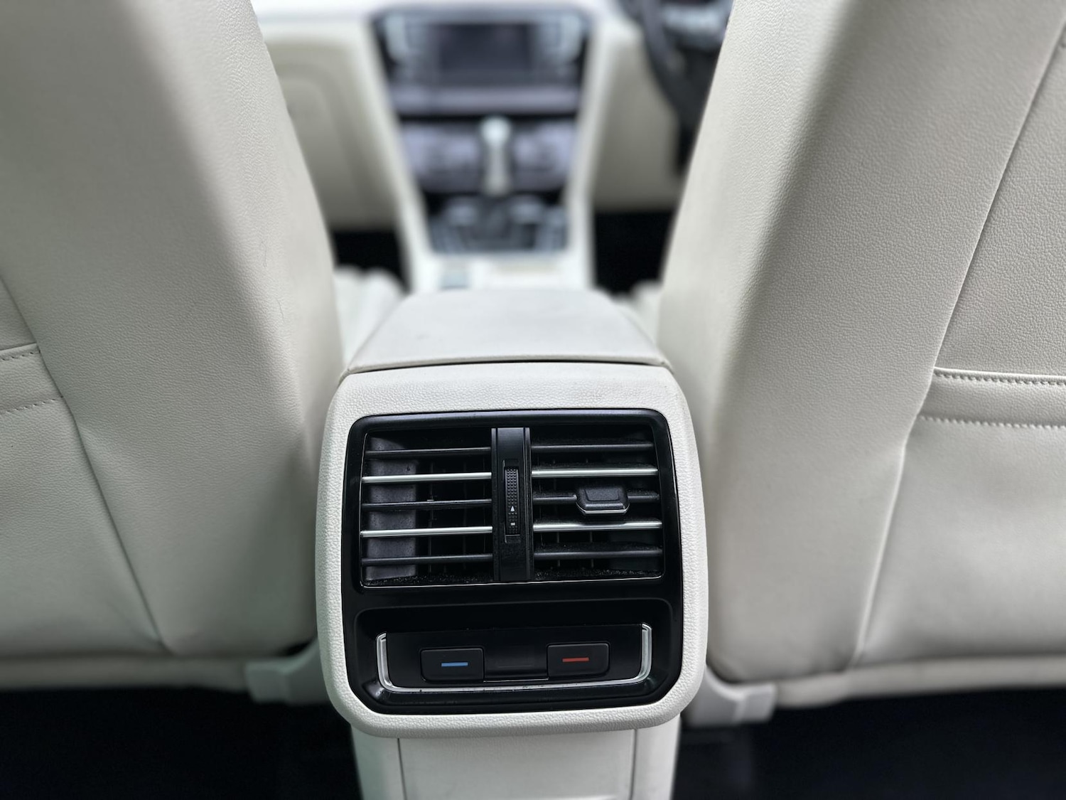 Used Volkswagen Passat 2017 for sale - 76196981: Photo 33