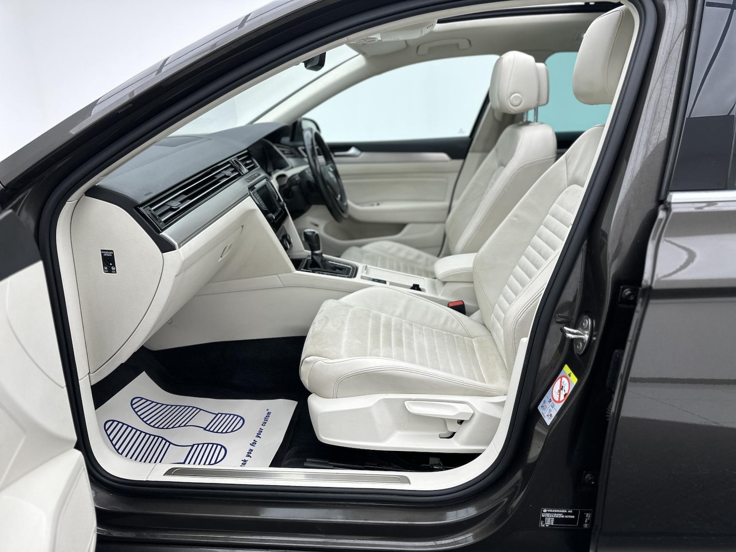 Used Volkswagen Passat 2017 for sale - 76196981: Photo 36