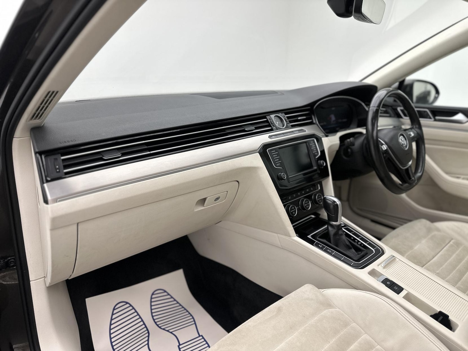 Used Volkswagen Passat 2017 for sale - 76196981: Photo 38