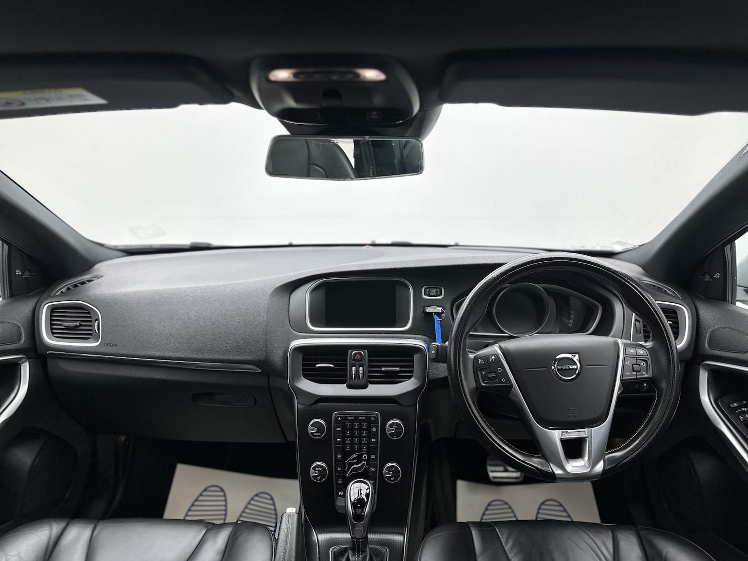 Used Volvo V40 2018 for sale - 76304444: Photo 26
