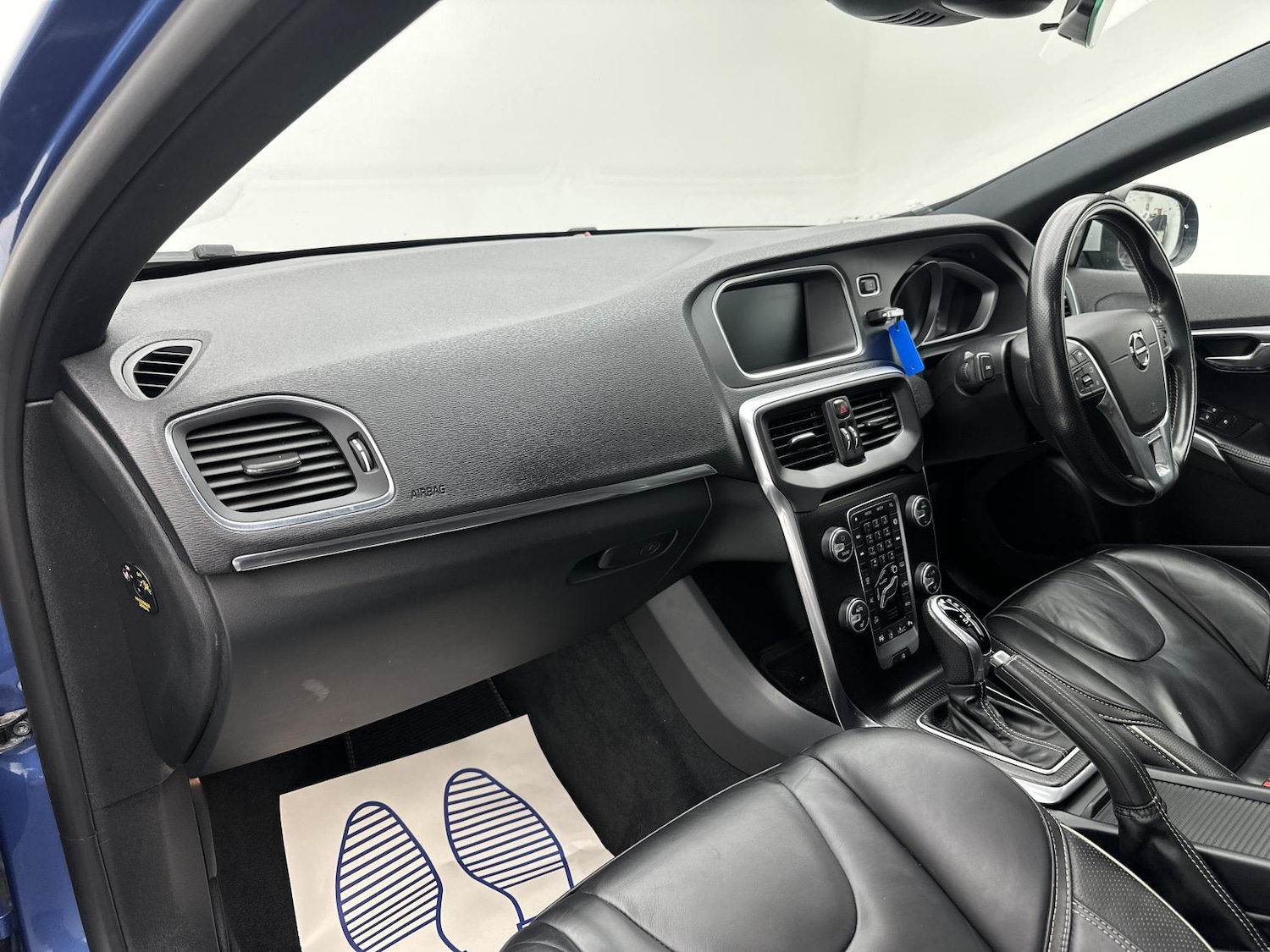 Used Volvo V40 2018 for sale - 76304444: Photo 36