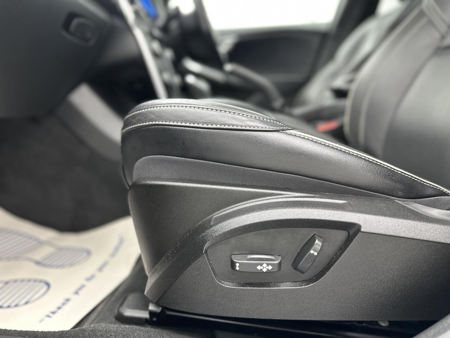 Used Volvo V40 2018 for sale - 76304444: Photo 39