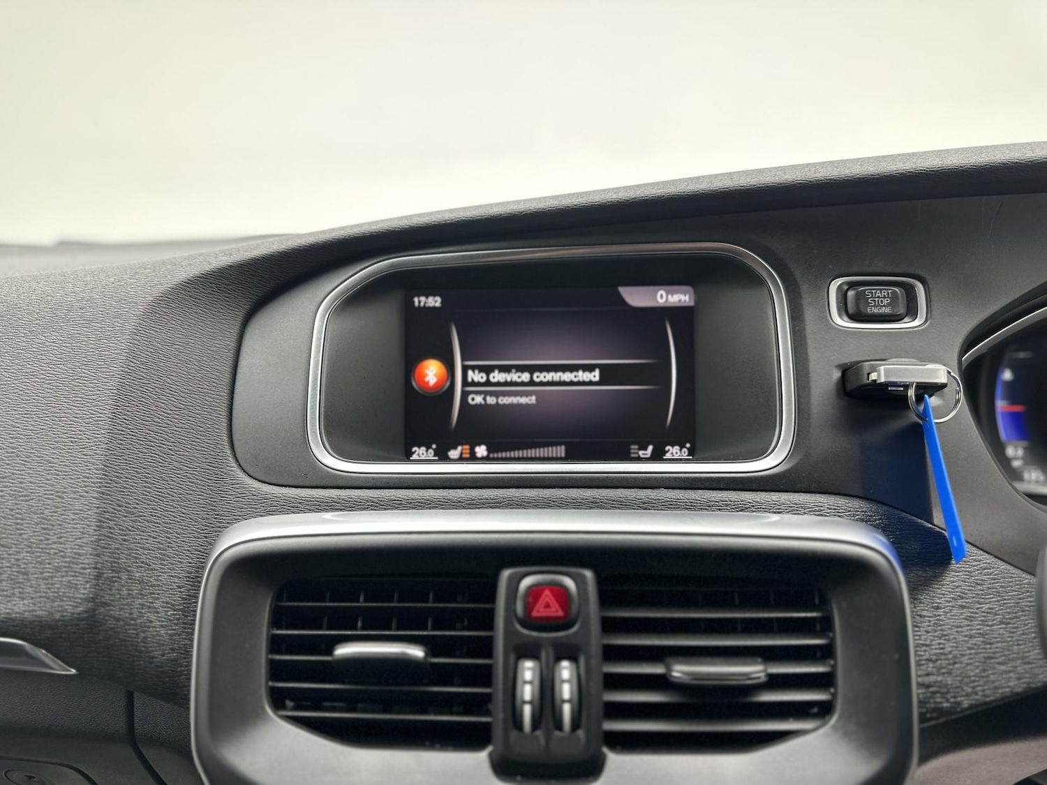 Used Volvo V40 2018 for sale - 76304444: Photo 45