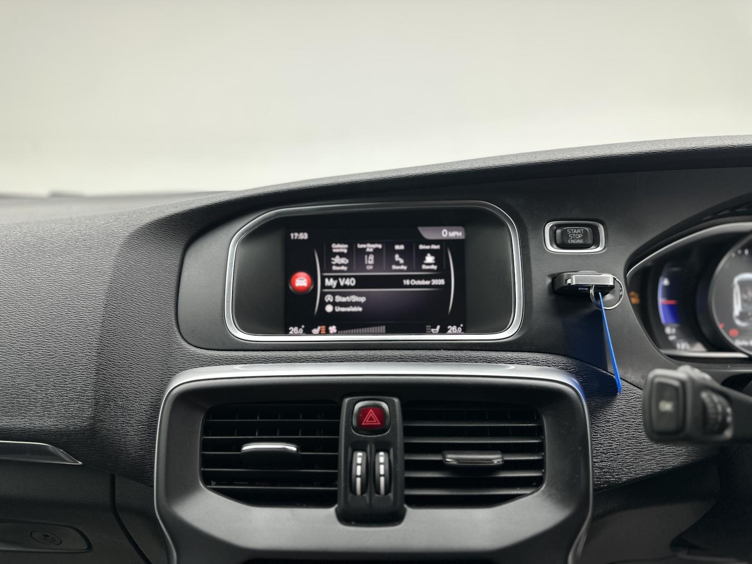 Used Volvo V40 2018 for sale - 76304444: Photo 49