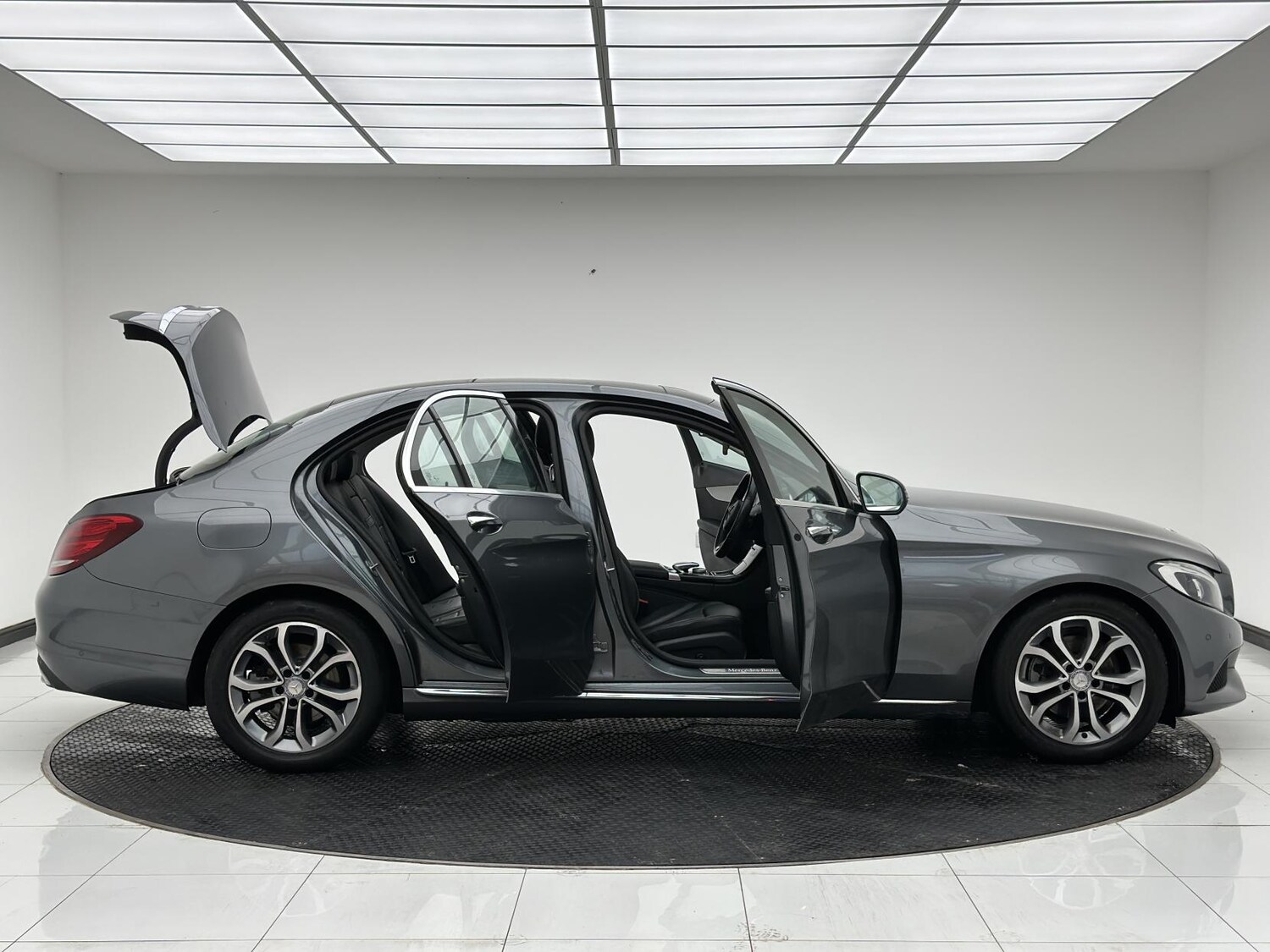 Used Mercedes-Benz C Class 2017 for sale - 76340766: Photo 12