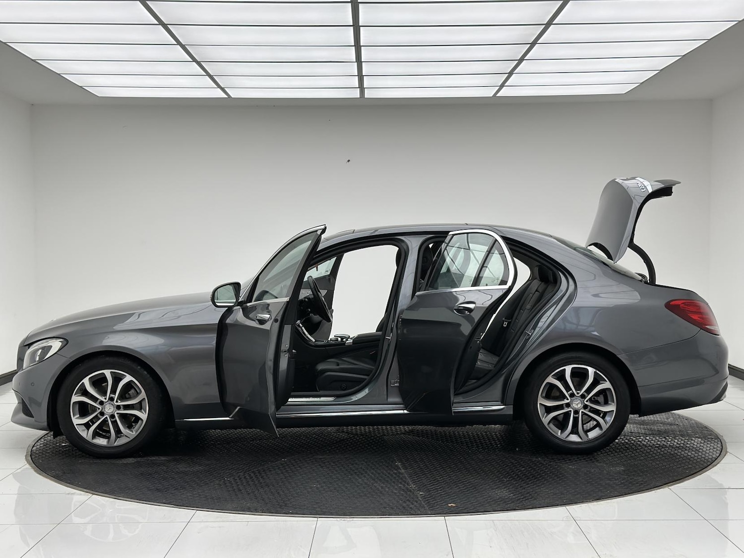 Used Mercedes-Benz C Class 2017 for sale - 76340766: Photo 13