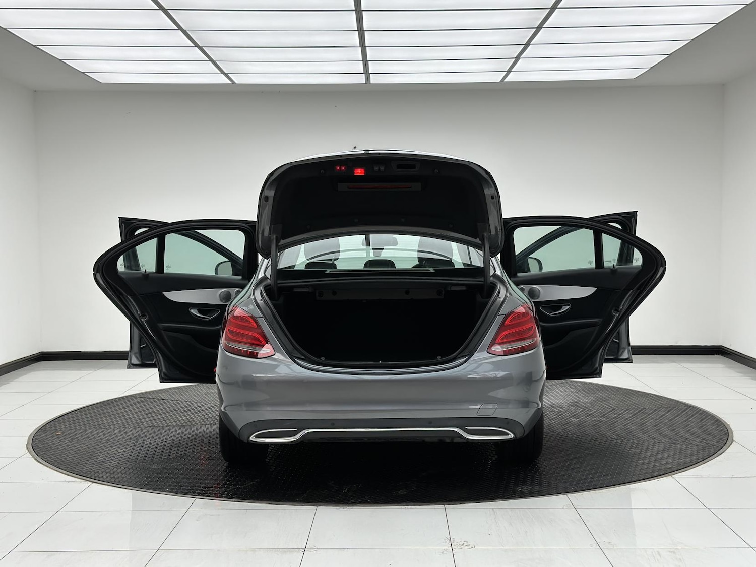 Used Mercedes-Benz C Class 2017 for sale - 76340766: Photo 15