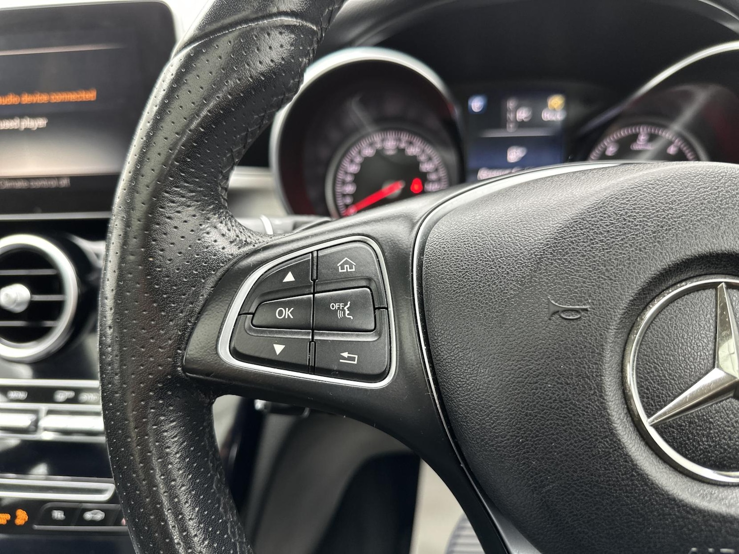 Used Mercedes-Benz C Class 2017 for sale - 76340766: Photo 25