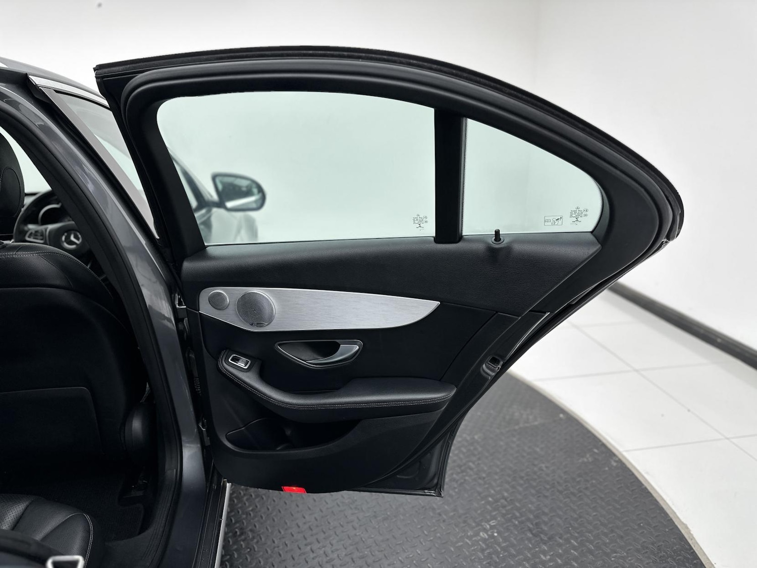 Used Mercedes-Benz C Class 2017 for sale - 76340766: Photo 30