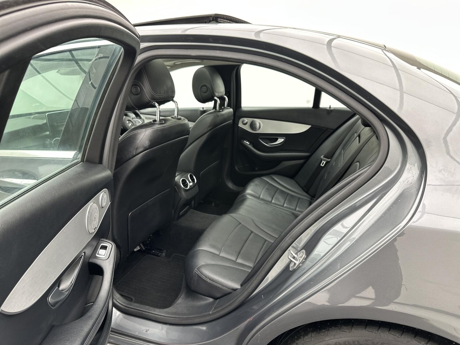 Used Mercedes-Benz C Class 2017 for sale - 76340766: Photo 41