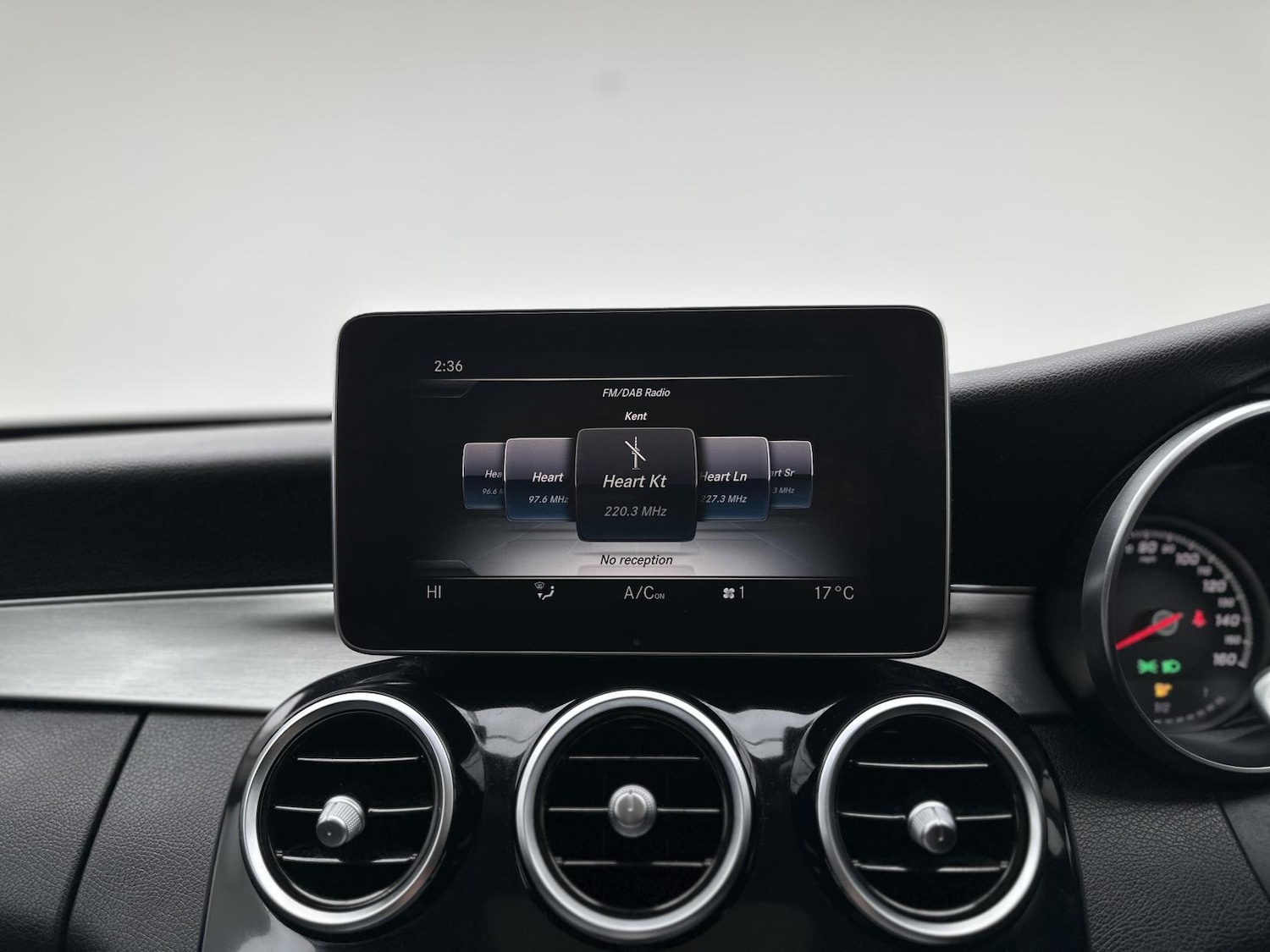 Used Mercedes-Benz C Class 2017 for sale - 76340766: Photo 46