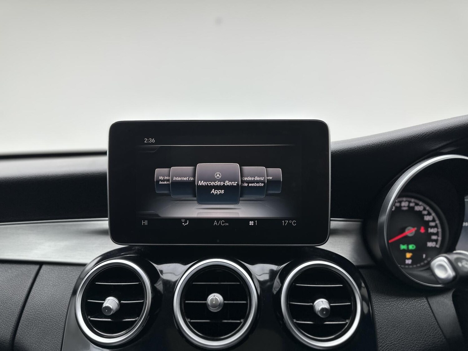 Used Mercedes-Benz C Class 2017 for sale - 76340766: Photo 47