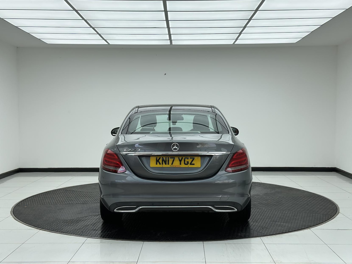 Used Mercedes-Benz C Class 2017 for sale - 76340766: Photo 5