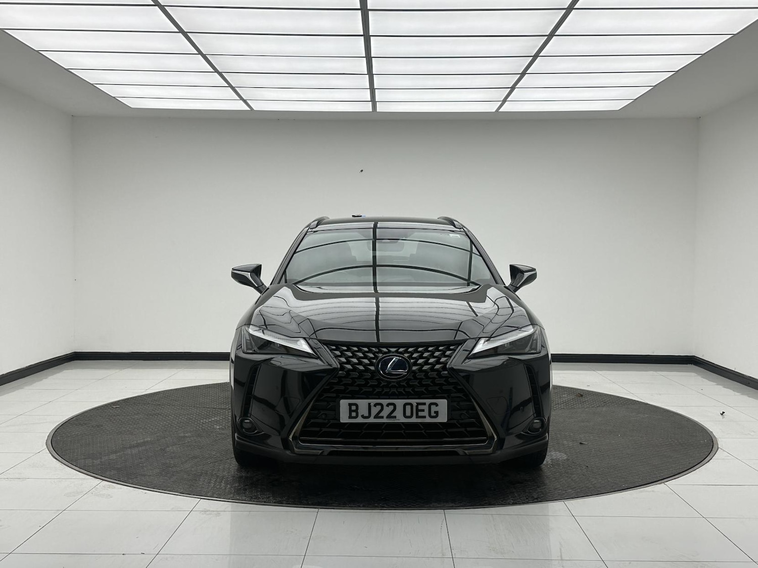 Used Lexus UX 2022 for sale - 76700534: Photo 2