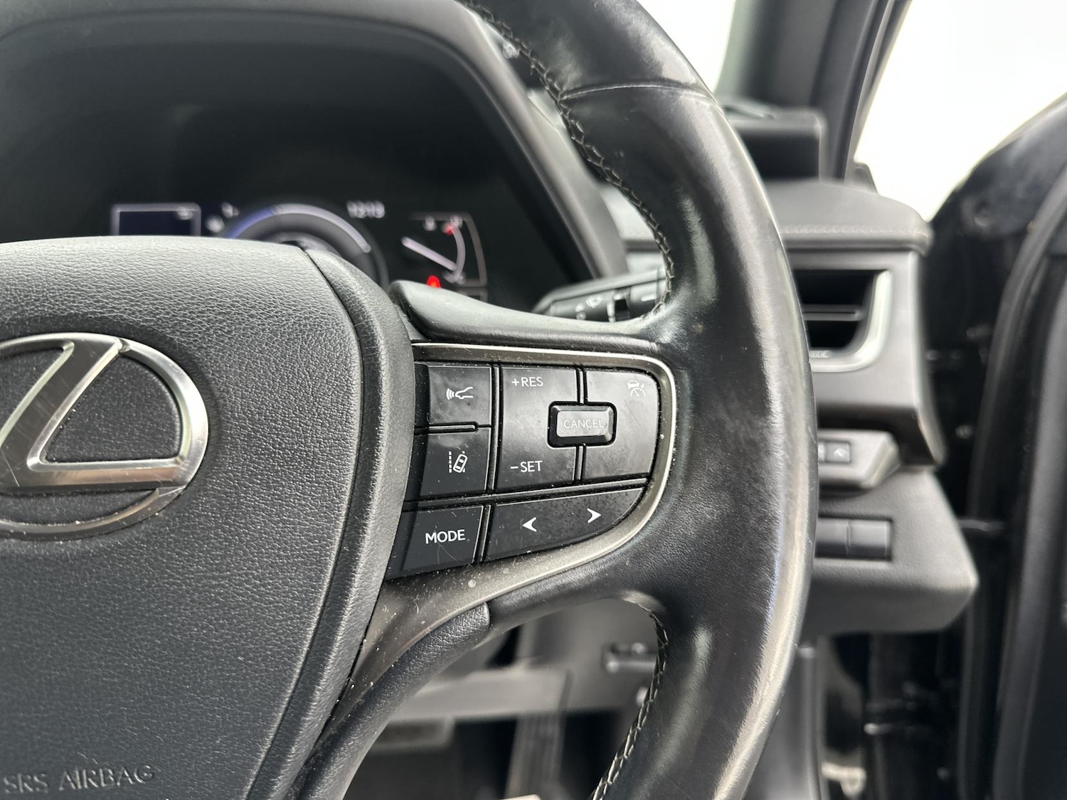 Used Lexus UX 2022 for sale - 76700534: Photo 24