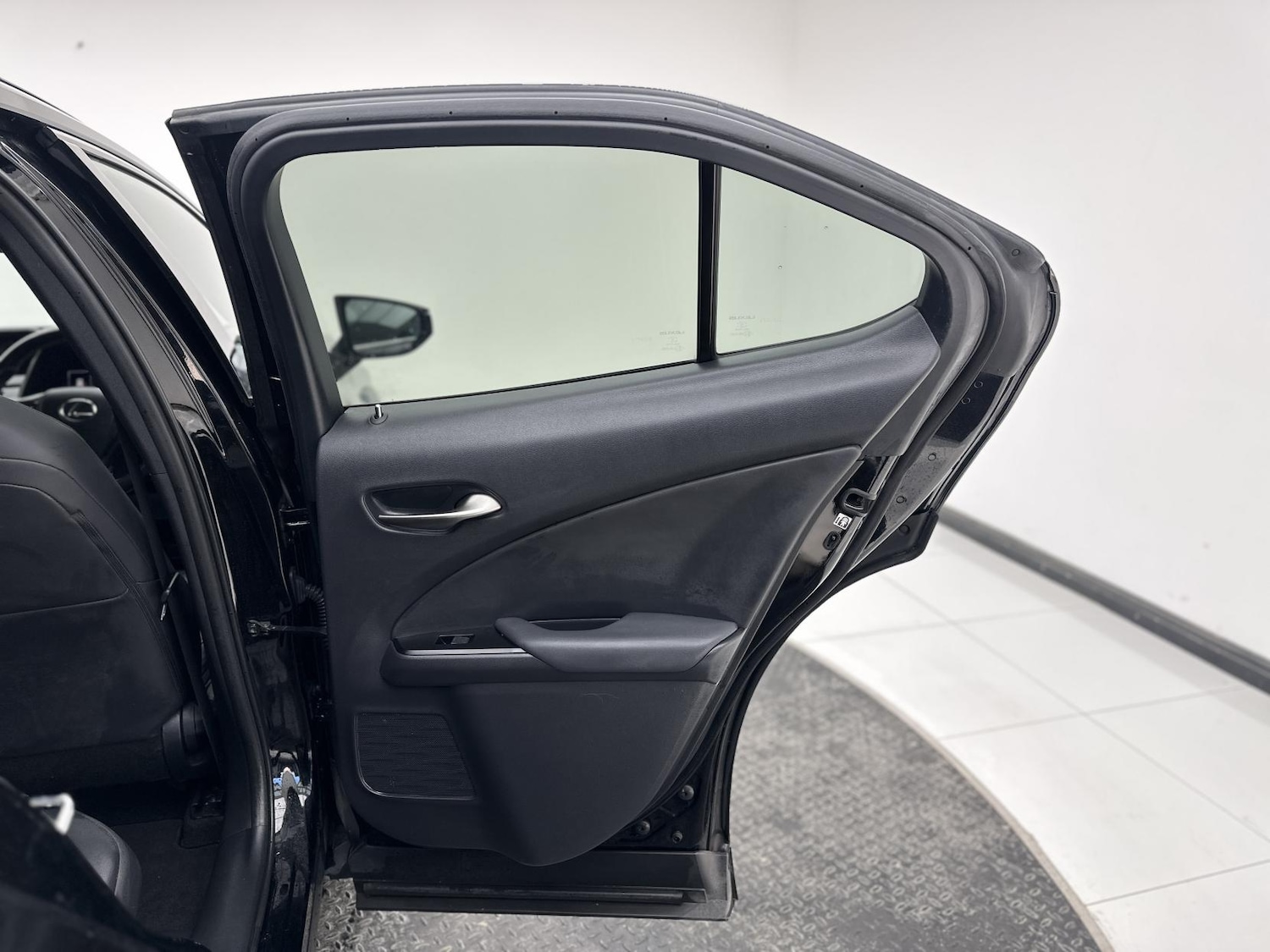 Used Lexus UX 2022 for sale - 76700534: Photo 28