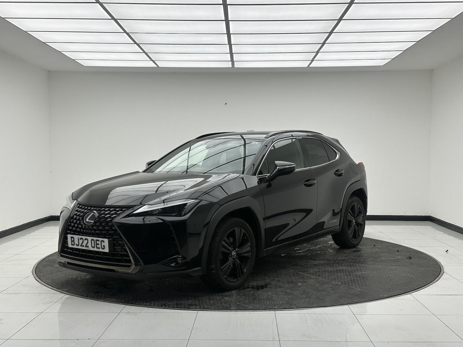 Used Lexus UX 2022 for sale - 76700534: Photo 3